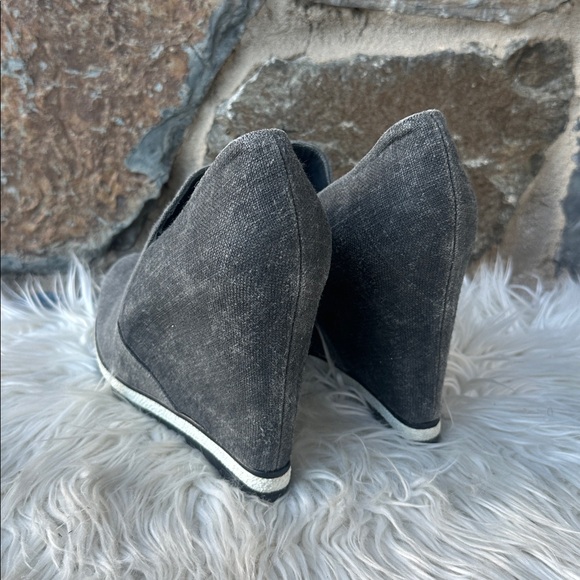 Stuart Weitzman Gray Wedge Sneaker Booties Slip-On Women’s 10 M - Picture 4 of 7